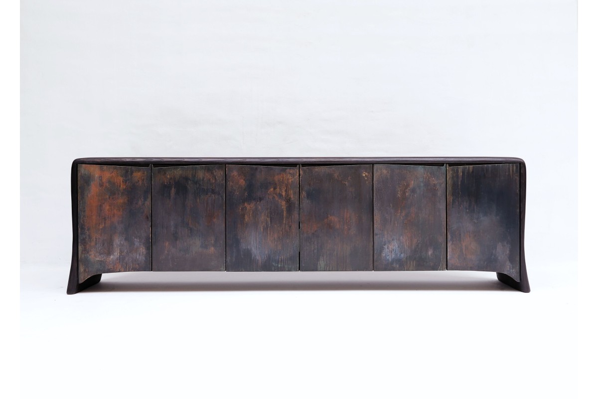 <a href="https://www.galeriegosserez.com/artistes/loellmann-valentin.html">Valentin Loellmann </a> - Patinated Brass - Sideboard 